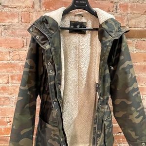 Volcom Camo Parka size large